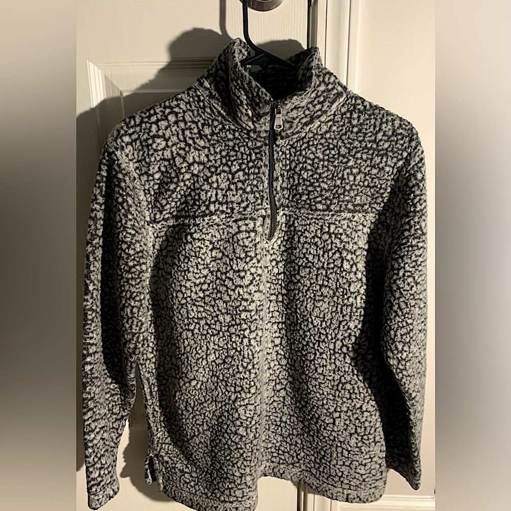 Boxer craft sherpa pullover. Size medium